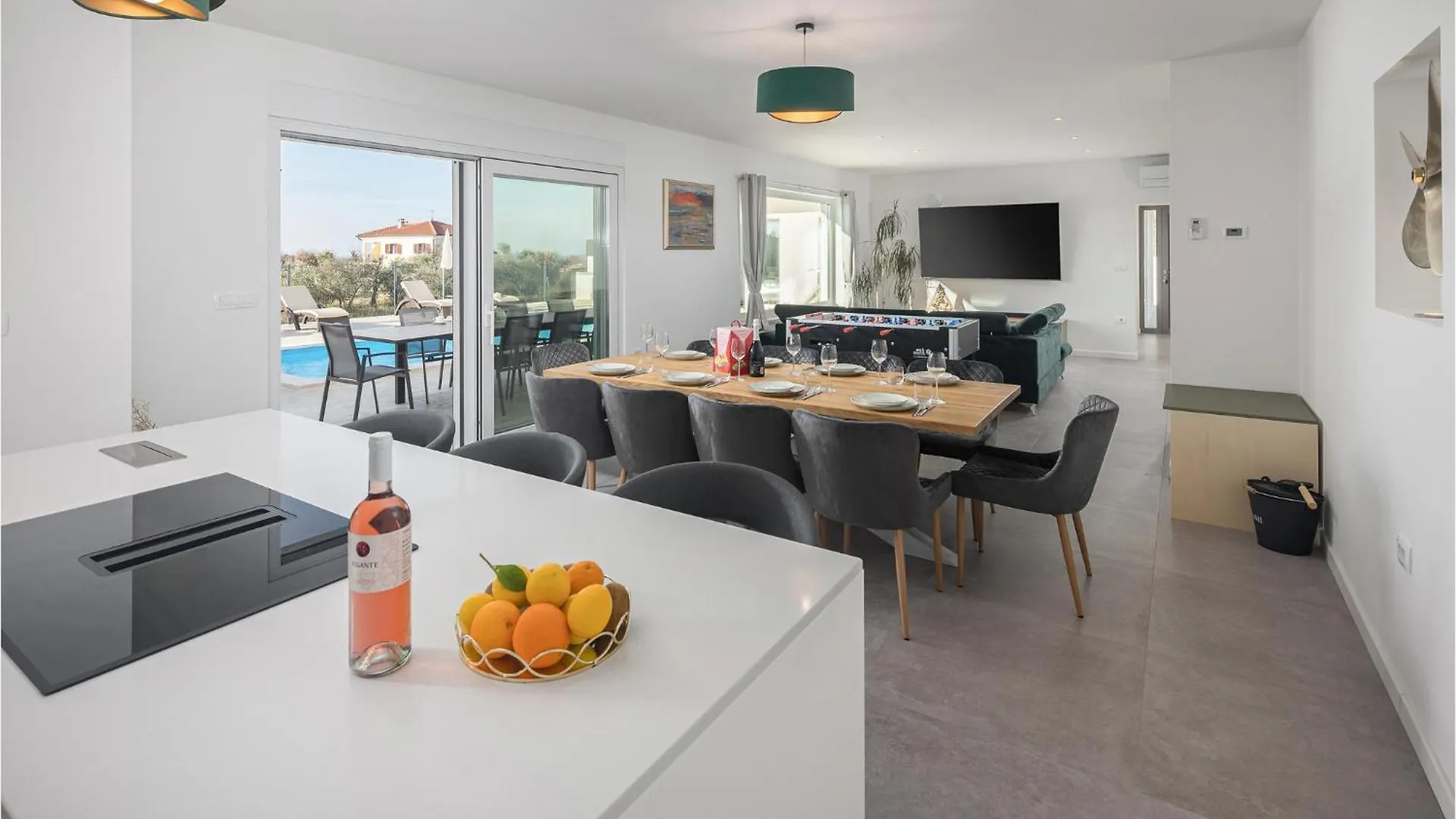 Holiday home Lovely Home In Babici With Heated Swimming Pool